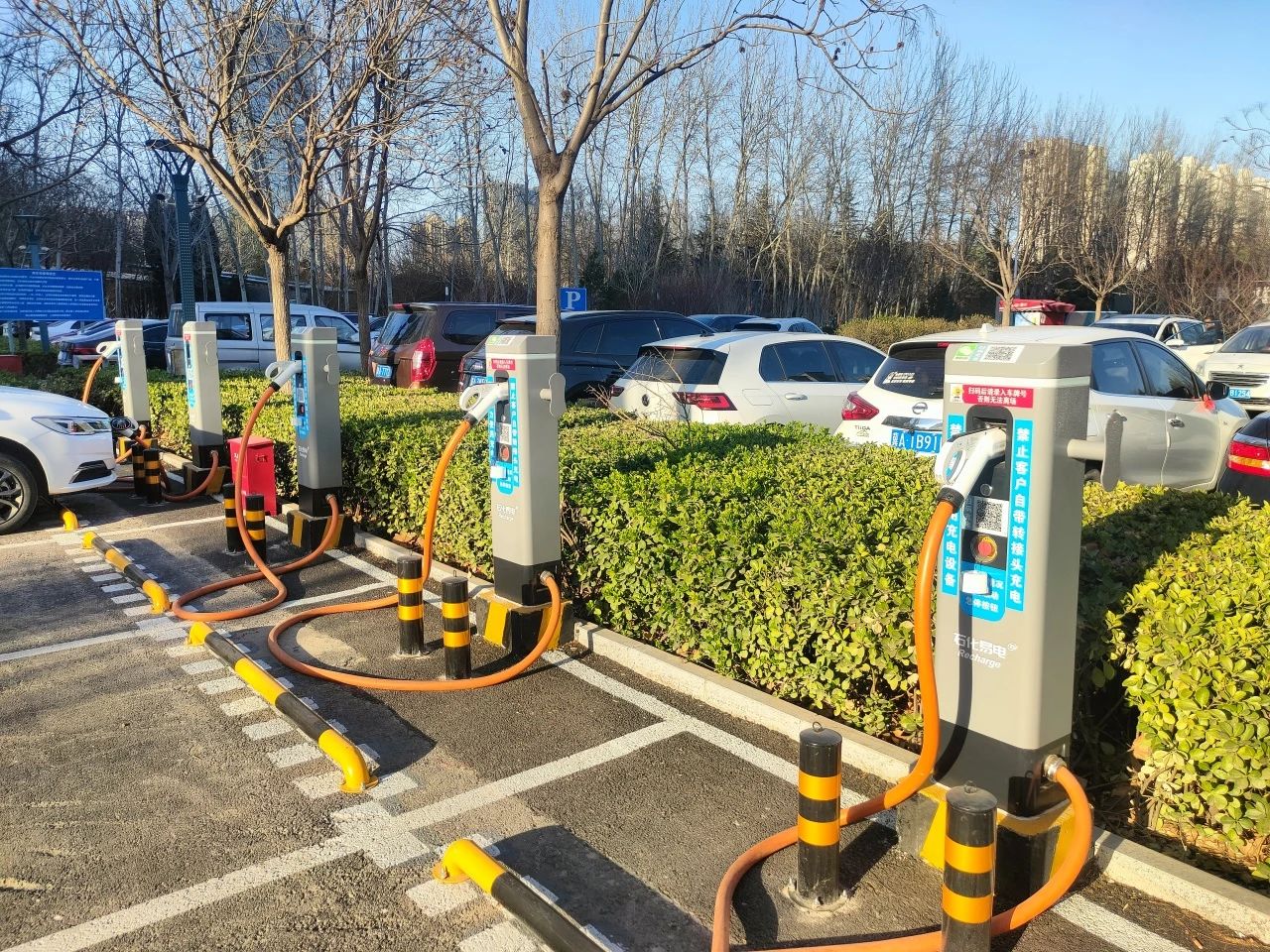 智城新能源充电桩3.jpg